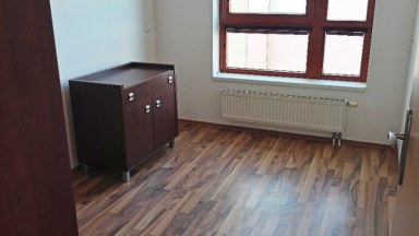 Pronájem bytu 3+kk/L/G, 82 m2, ulice Pod Haltýřem, Praha – Kunratice.