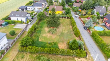 Prodej stavebního pozemku 1300 m2 v obci Záryby.