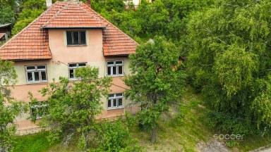 Prodej rodinného domu s velkým stavebním pozemkem - Sehradice, okres Zlín.