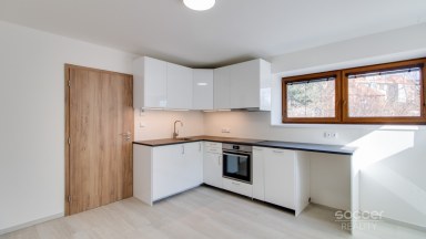 Pronájem bytu 2+kk, 38 m2, ul. Třístoličná, Praha 5 – Smíchov.