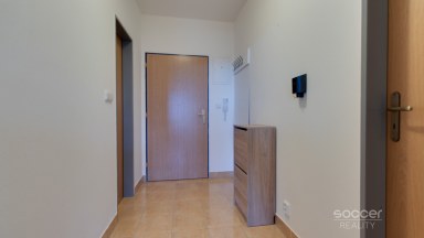 Pronájem bytu 1+kk/L/G, 46 m2, ul. Ústavní, Praha 8 - Bohnice.