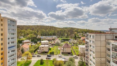 Prodej zrekonstruovaného bytu 2+kk, 47 m2, ul. Za Sídlištěm, Praha 4 - Komořany. 